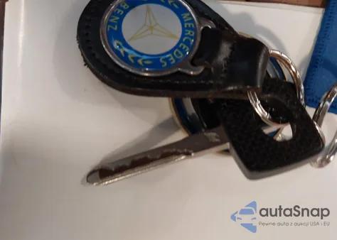 1980 Mercedes-Benz 380 from USA, damaged, VIN 10704310014994